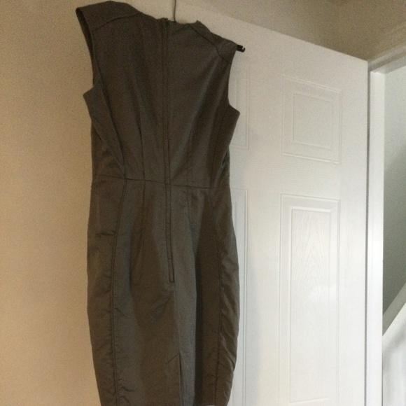 Dress - Picture 5 of 6